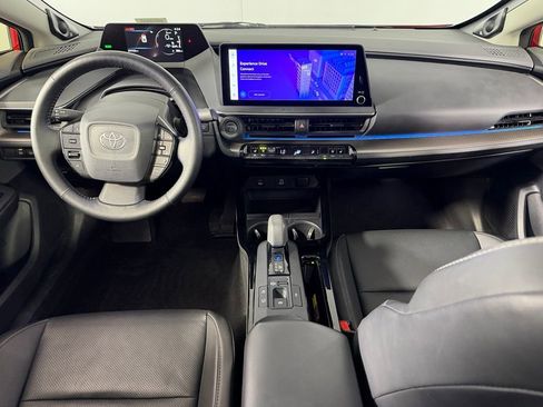 Used 2025 Toyota Prius Limited w/ Limited Premium Package FWD image 12