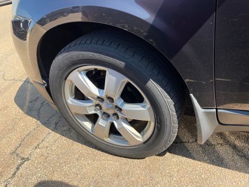 Used 2016 Chevrolet Traverse LT w/ Style and Technology Package FWD image 4