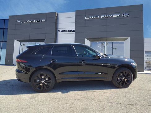 Certified 2026 Jaguar F-PACE R-Dynamic S image 6