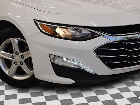 Used 2022 Chevrolet Malibu LT FWD image 31