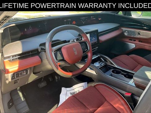 Used 2024 Lincoln Nautilus Black Label AWD/4WD image 12