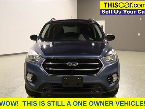Used 2018 Ford Escape SE w/ SE Sport Appearance Package FWD image 3