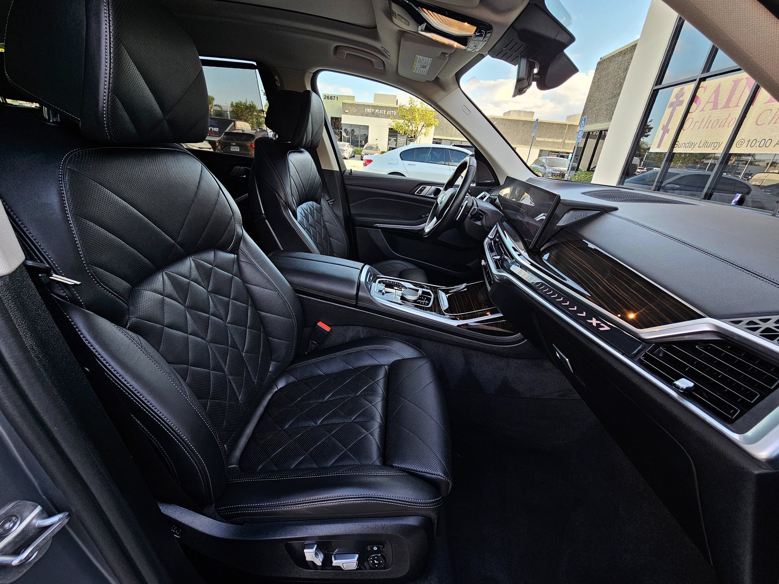 Used 2025 BMW X7 xDrive40i AWD/4WD image 36