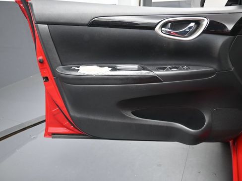 Used 2018 Nissan Sentra SV FWD image 19