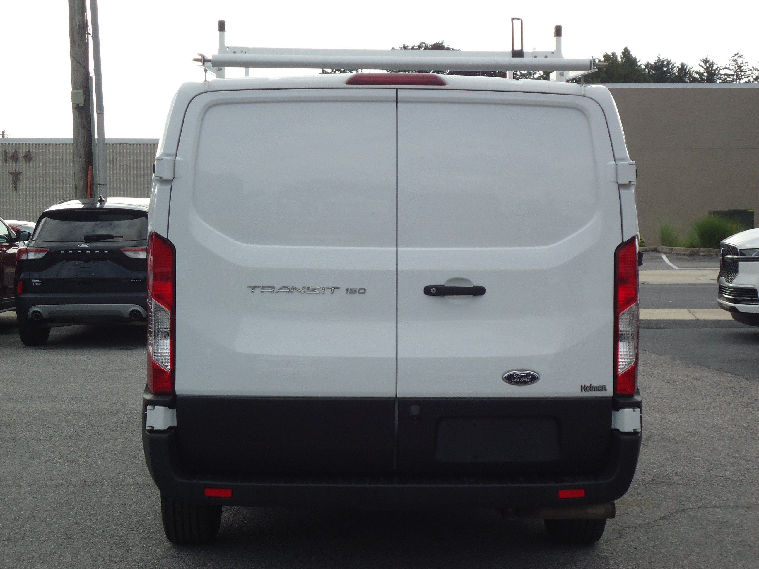 Used 2024 Ford Transit 150 Low Roof RWD image 4
