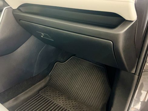 Used 2024 Toyota RAV4 XLE Premium image 35