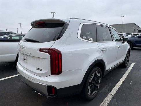 Certified 2023 Kia Telluride S w/ S Sunroof Package image 5