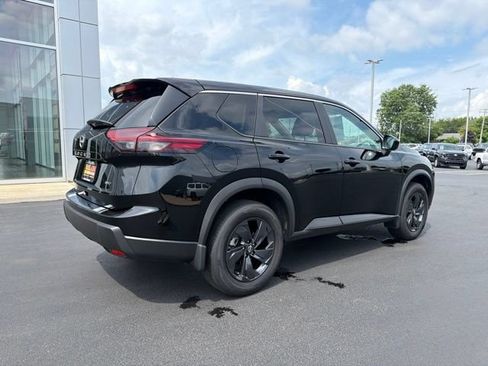 Used 2026 Nissan Rogue SV AWD/4WD image 7