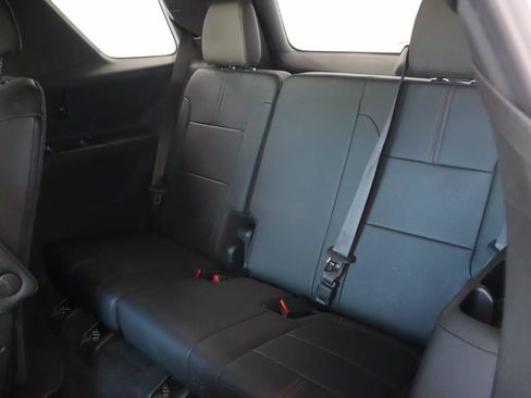 Used 2023 Chevrolet Traverse RS w/ LPO, Cargo Package FWD image 17