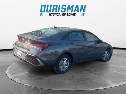 New 2026 Hyundai Elantra SE FWD image 6