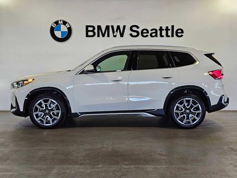 Certified 2025 BMW X1 xDrive28i w/ Convenience Package AWD/4WD image 3