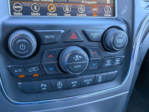 Used 2018 Jeep Grand Cherokee Altitude image 28