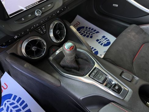 Used 2017 Chevrolet Camaro ZL1 RWD image 40