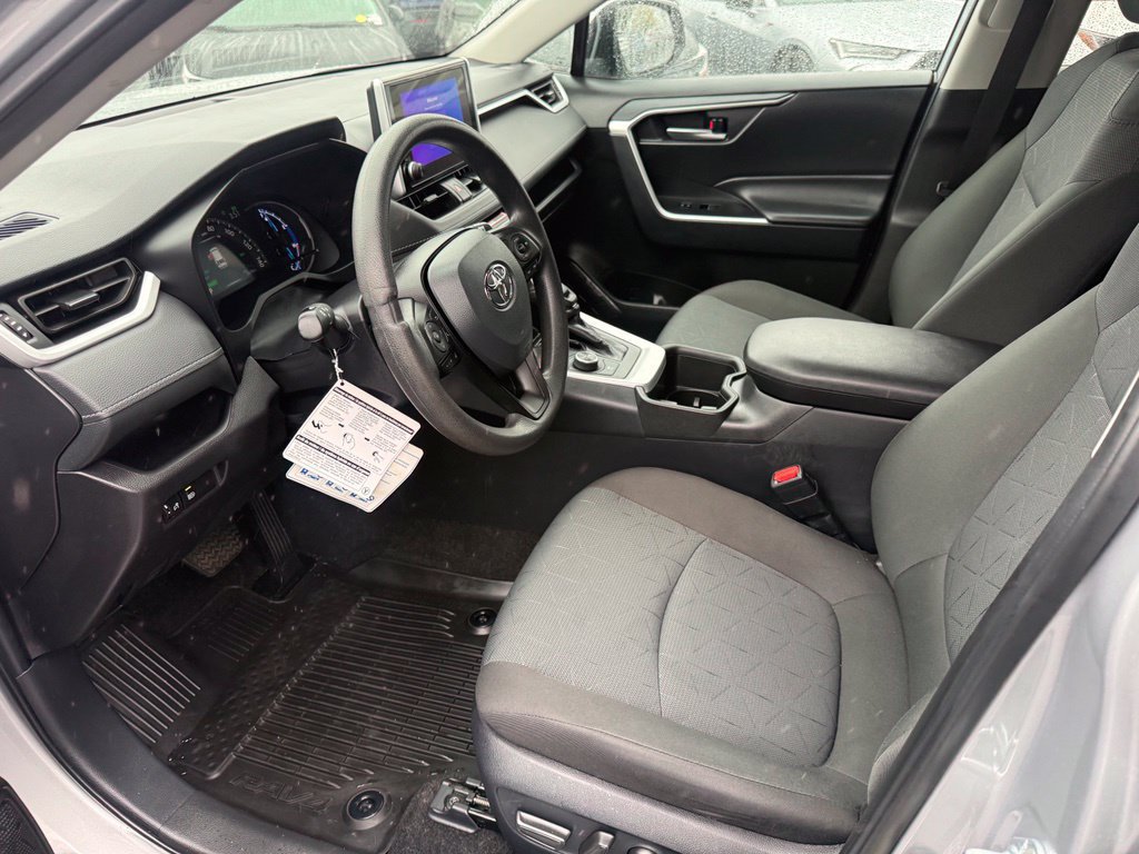 Certified 2024 Toyota RAV4 XLE AWD/4WD image 10