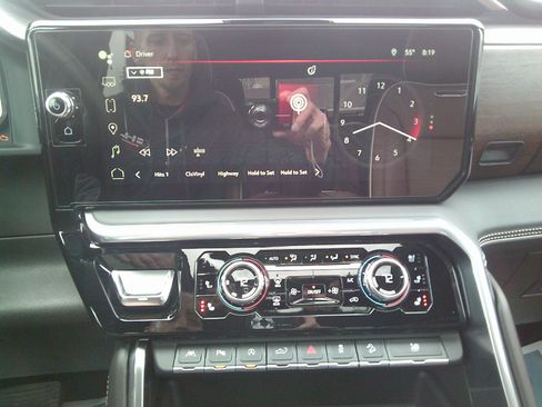 Used 2023 GMC Sierra 1500 Denali Ultimate image 19