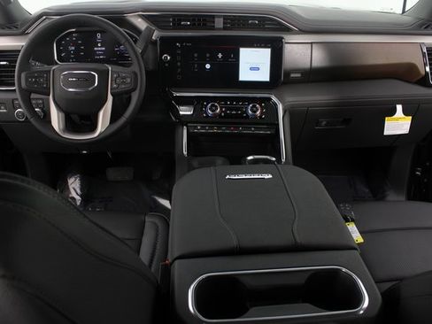New 2026 GMC Sierra 2500 Denali w/ Denali Reserve Package image 13