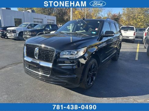 Used 2023 Lincoln Navigator Reserve w/ Monochromatic Package image 1
