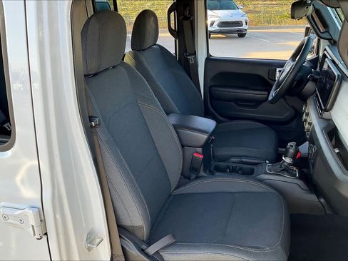 Used 2024 Jeep Wrangler Sport S w/ Convenience Group image 9