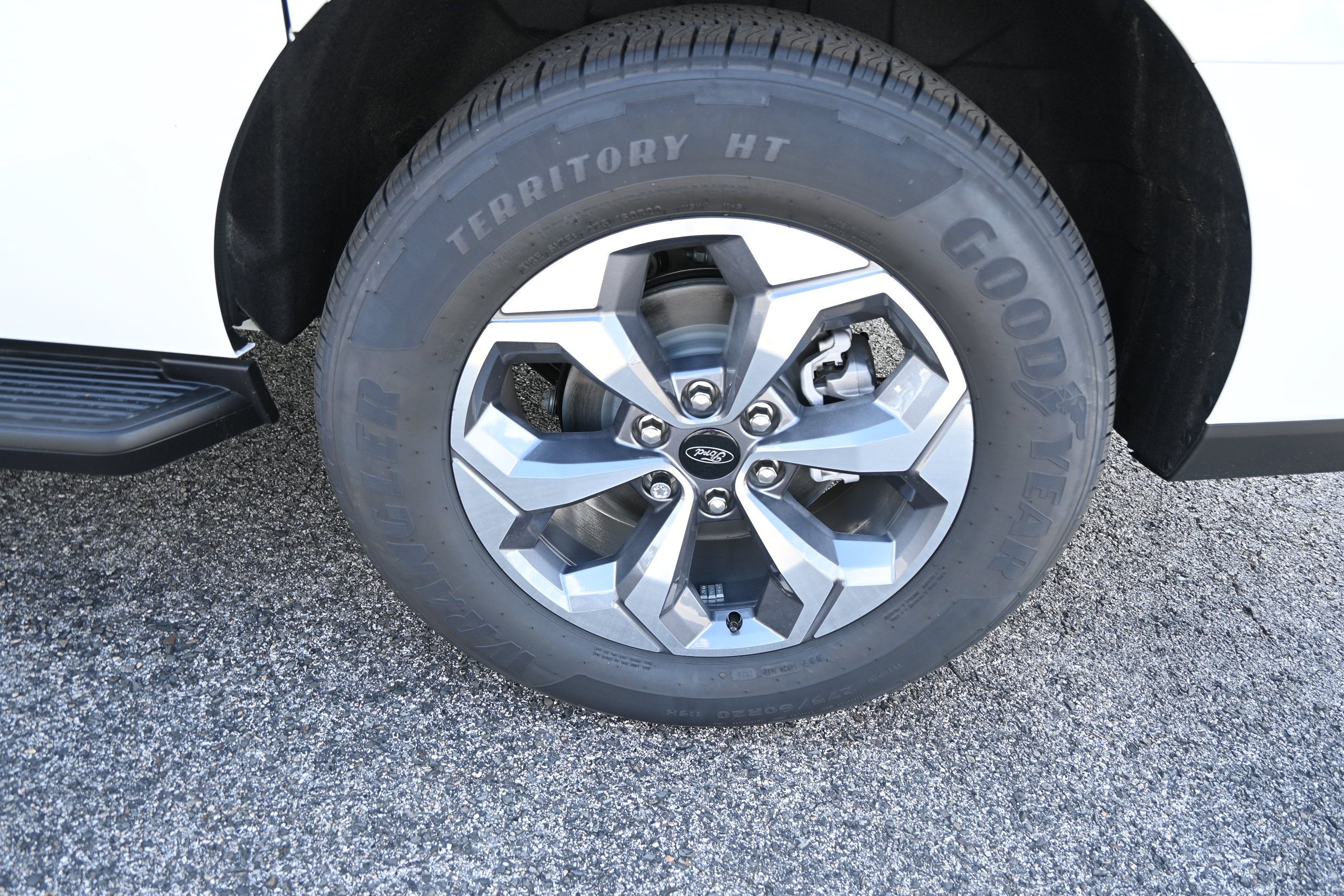 New 2027 Ford Expedition Max Active RWD image 13