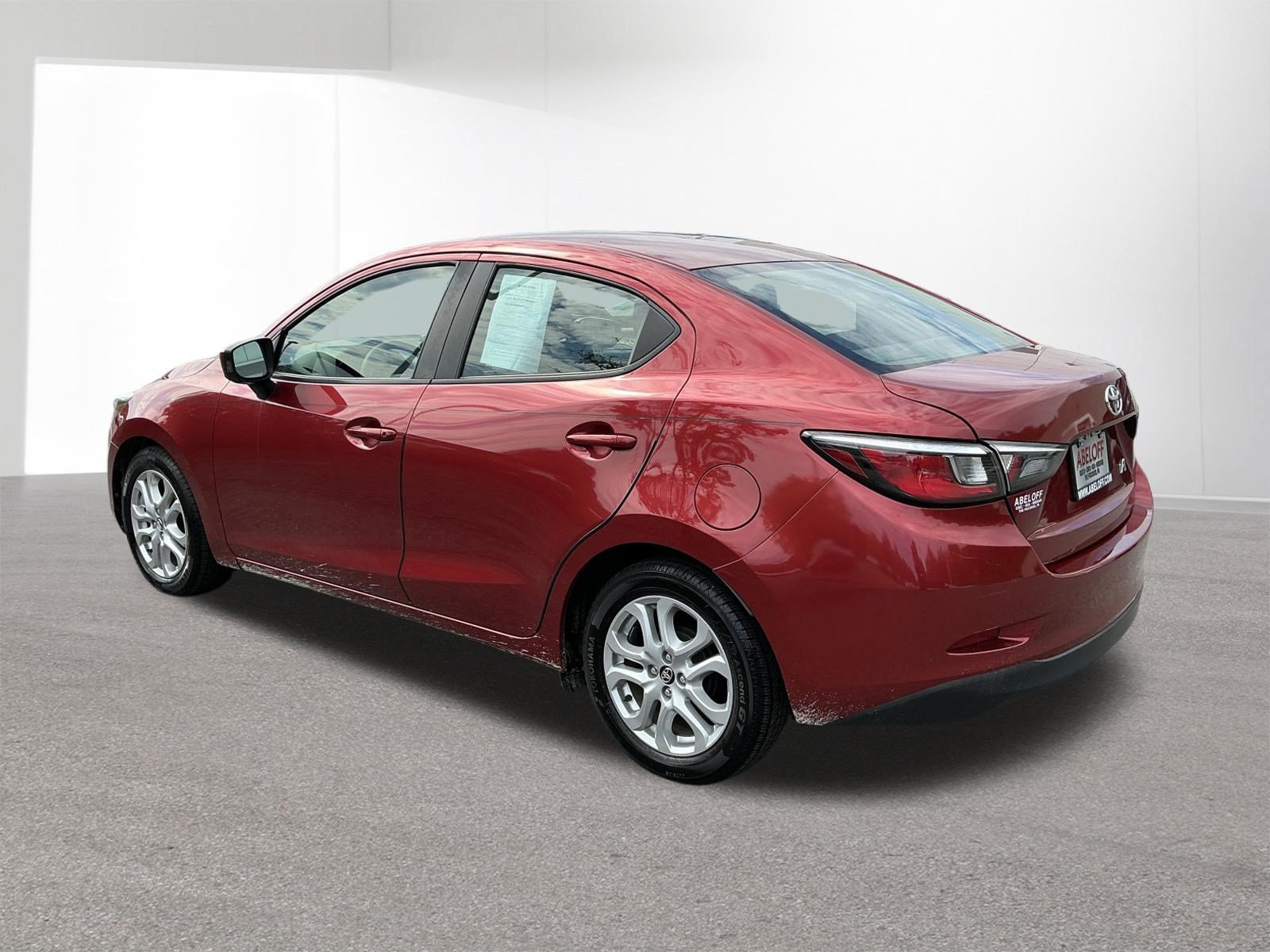 Used 2017 Toyota Yaris iA FWD image 5