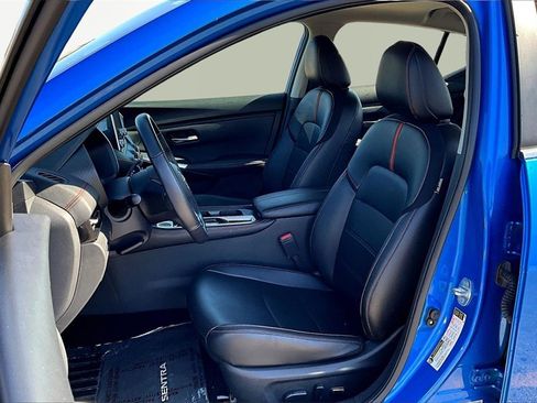 Used 2024 Nissan Sentra SR w/ SR Premium Package image 25