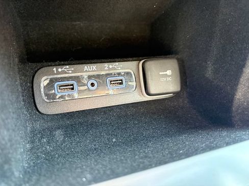 Used 2022 Jeep Grand Cherokee Limited AWD/4WD image 19