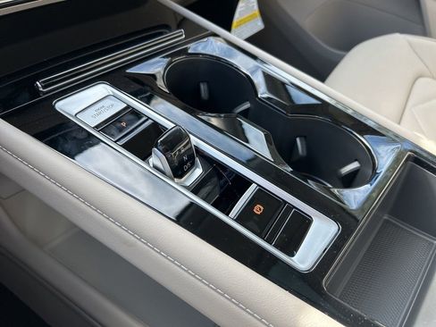 New 2026 Volkswagen Atlas SE FWD image 37