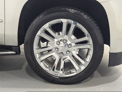 Used 2020 GMC Yukon SLT w/ Premium Edition image 34