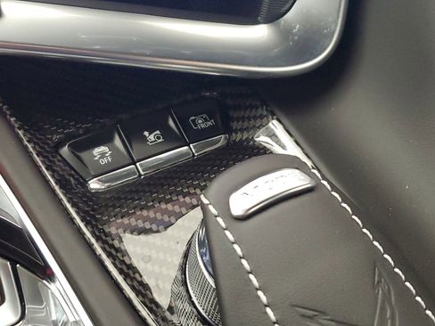 Used 2023 Chevrolet Corvette Stingray Premium Conv w/ Z51 Performance Package image 31