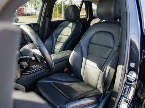 Used 2021 Mercedes-Benz GLC 300 image 20