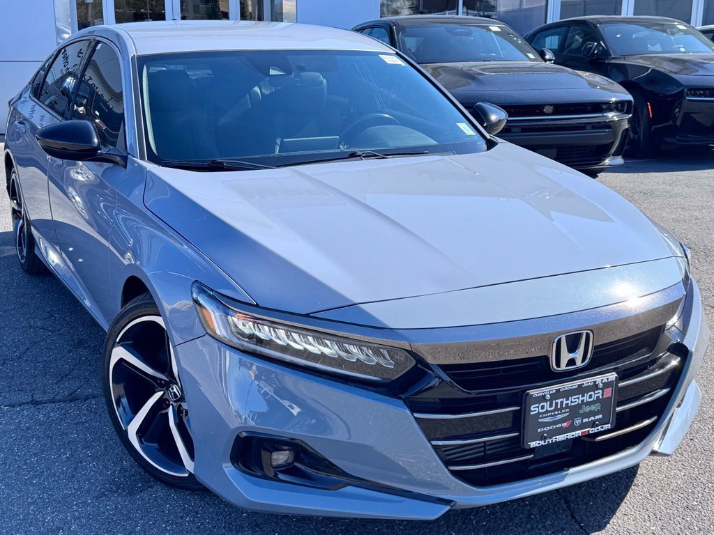 Used 2022 Honda Accord Sport image 1