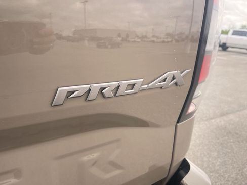 Used 2023 Nissan Frontier PRO-4X w/ Technology Package AWD/4WD image 5