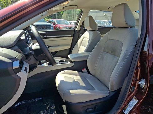 Certified 2023 Nissan Altima 2.5 SV FWD image 15