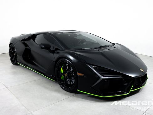 Used 2024 Lamborghini Revuelto AWD/4WD image 3