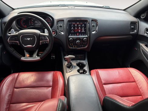 Used 2018 Dodge Durango SRT w/ Technology Group AWD/4WD image 10