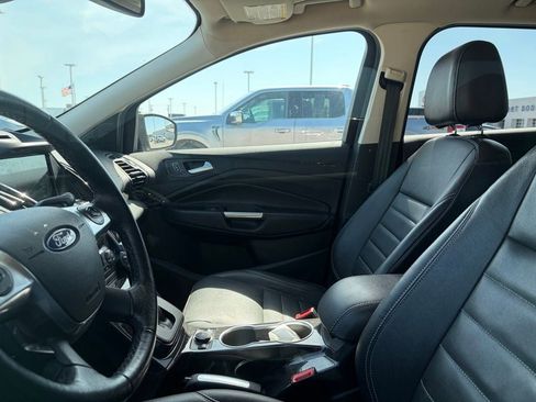 Used 2016 Ford Escape Titanium AWD/4WD image 7