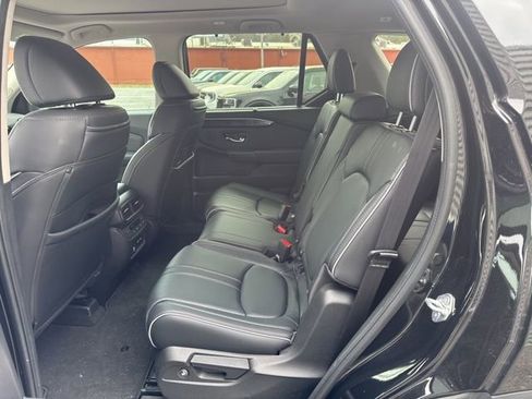 Used 2023 Honda Pilot Elite image 16