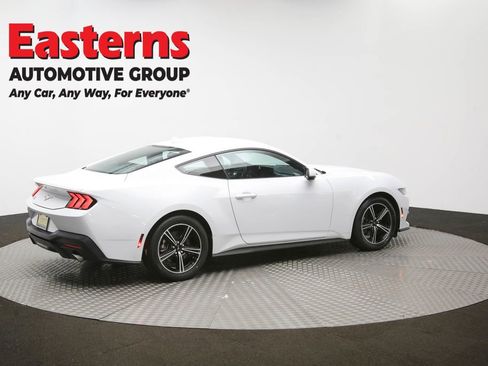 Used 2025 Ford Mustang Coupe image 40