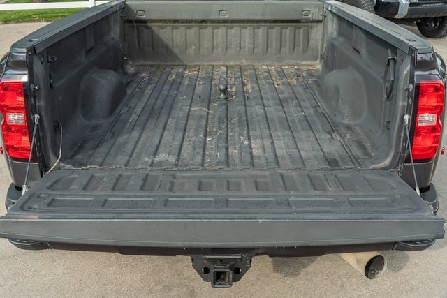 Used 2015 GMC Sierra 3500 Denali w/ Duramax Plus Package AWD/4WD image 10