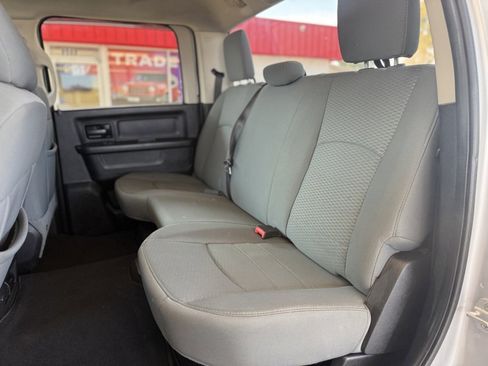 Used 2013 RAM 2500 Tradesman w/ Chrome Appearance Group image 18