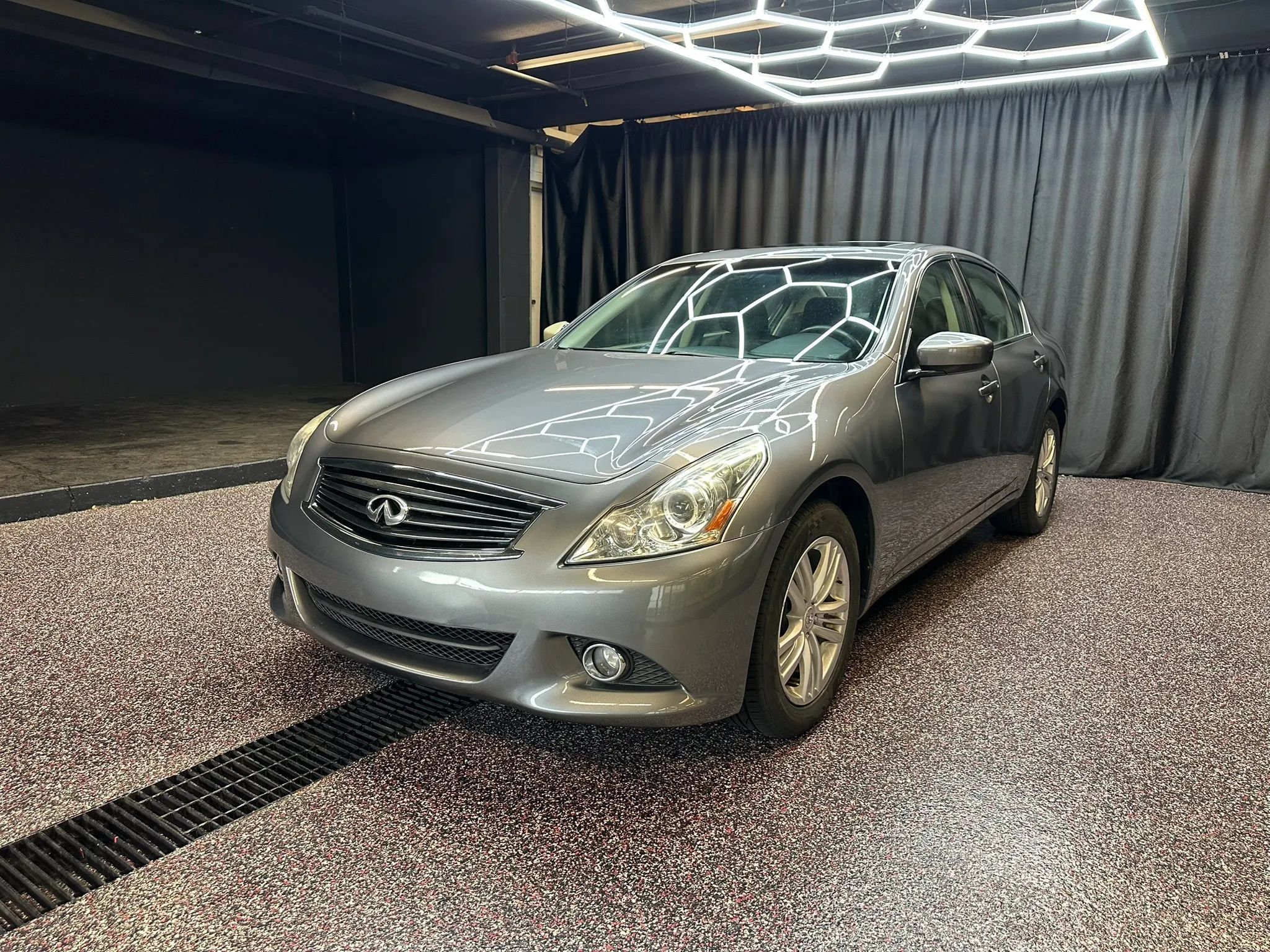 Used 2012 INFINITI G25 x AWD/4WD image 3