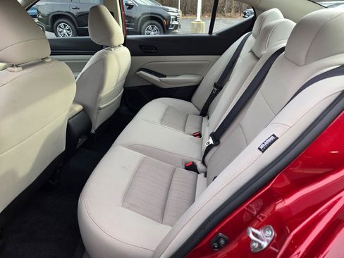 Used 2025 Nissan Altima 2.5 SV image 15