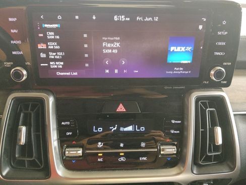 Used 2023 Kia Sorento EX w/ Panoramic Sunroof Package FWD image 25