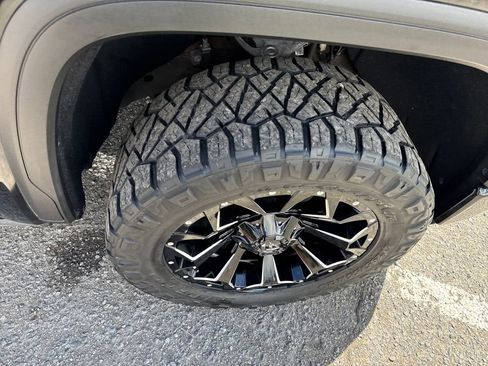 Used 2019 GMC Sierra 1500 Denali w/ Denali Ultimate Package image 33