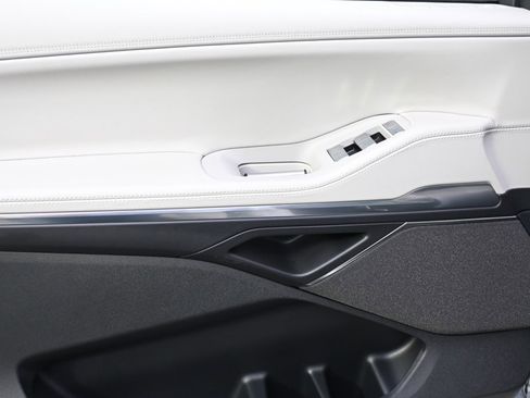 New 2025 Lincoln Navigator L Reserve image 23