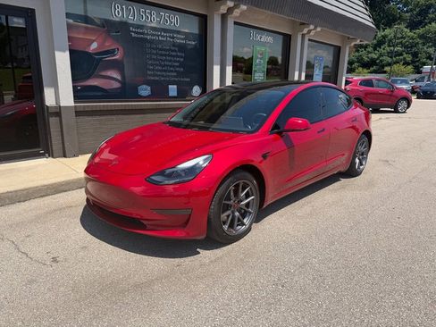Used 2023 Tesla Model 3 Standard Range RWD image 2