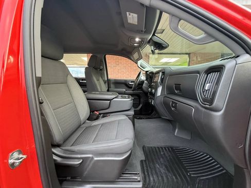Used 2022 Chevrolet Silverado 1500 Custom AWD/4WD image 16