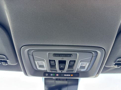 New 2026 GMC Sierra 1500 SLT w/ SLT Premium Plus Package image 26