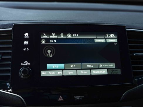 Used 2025 Honda Passport TrailSport image 29