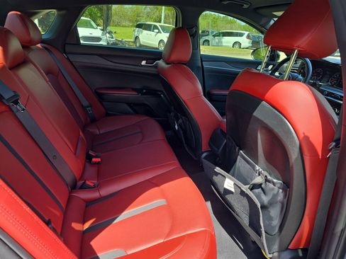 Used 2023 Kia K5 GT-Line w/ GT-Line Premium Package image 11